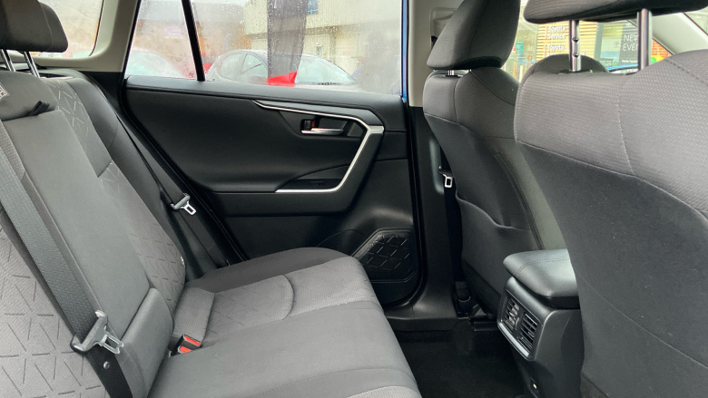 Toyota RAV4 2.5 VVT-i Hybrid Design 5dr CVT 2WD Hybrid Estate